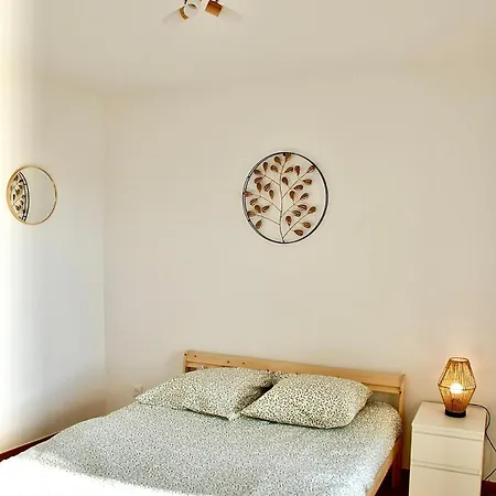 Apartment Bel De Quartier, Terrasse Et Jardin Montelimar